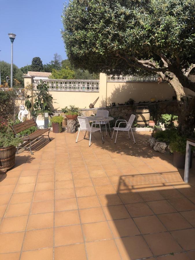 1R Pis Al Port-Terrassa I Jardi Διαμέρισμα Llança Εξωτερικό φωτογραφία